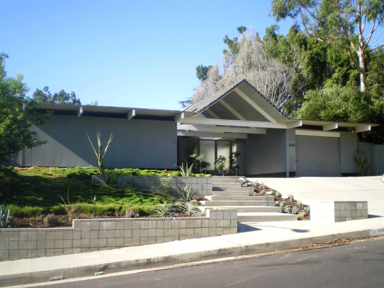 Eichler Homes: A New Way of Living for the Future