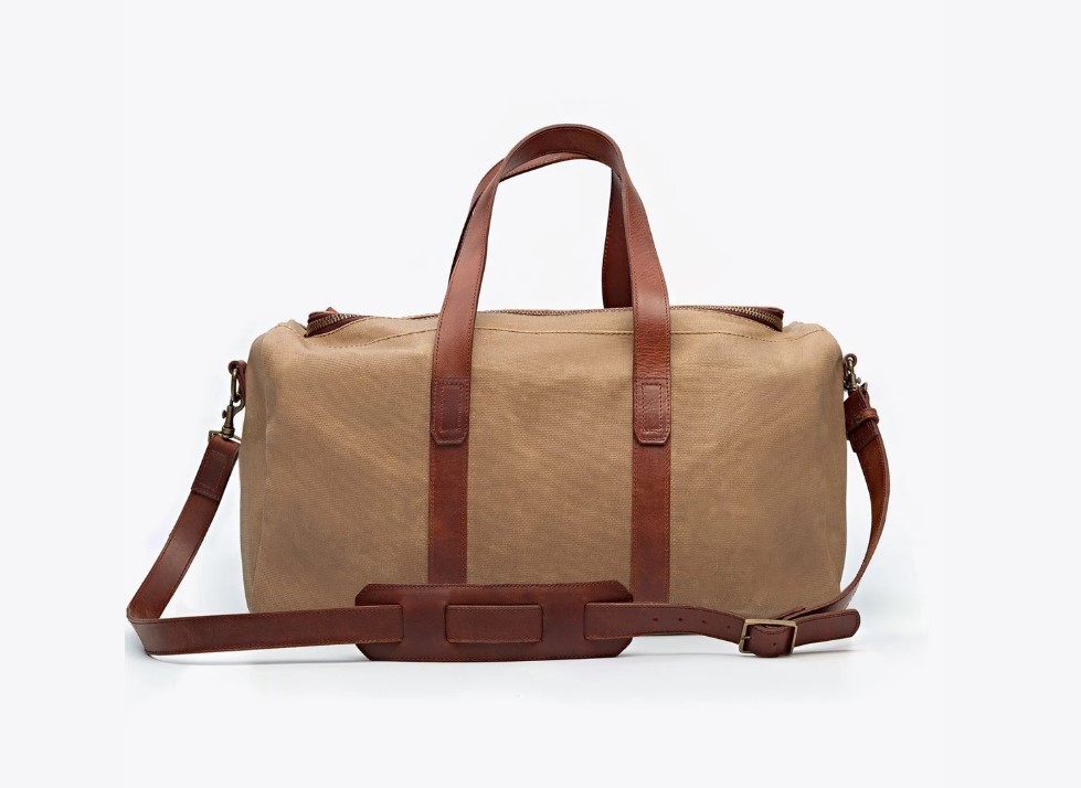 Slow Gift Idea: Nisolo Weekender Bag