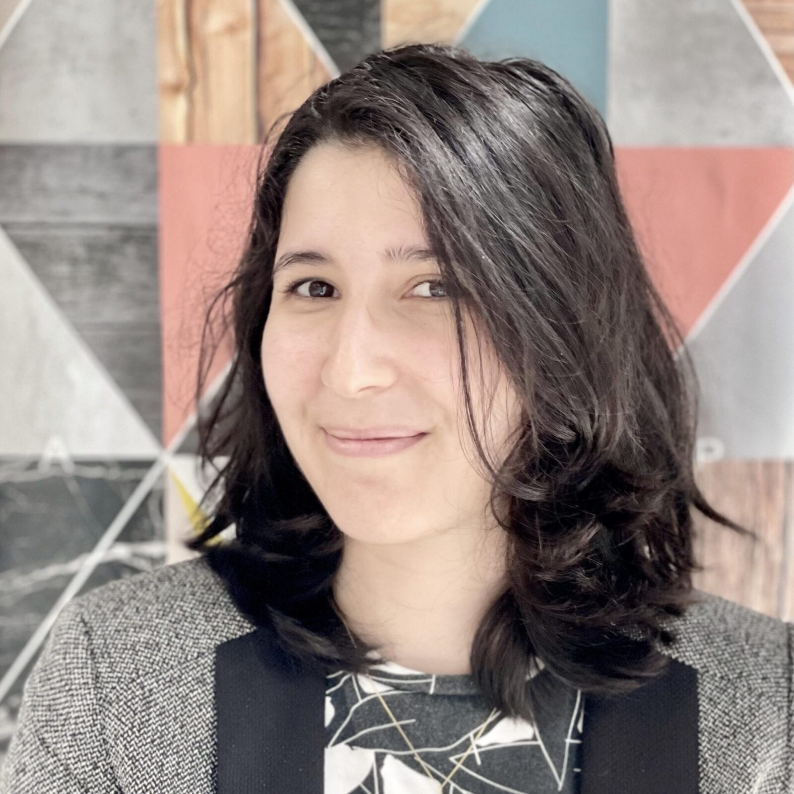 Safia Dziri's Headshot